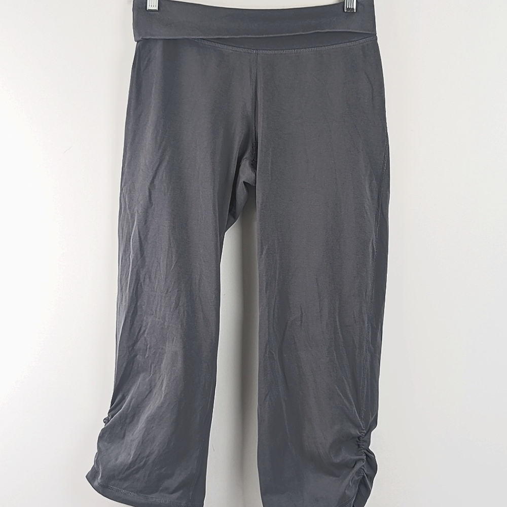 Patagonia gray leggings yoga pants 3/4 length - Small